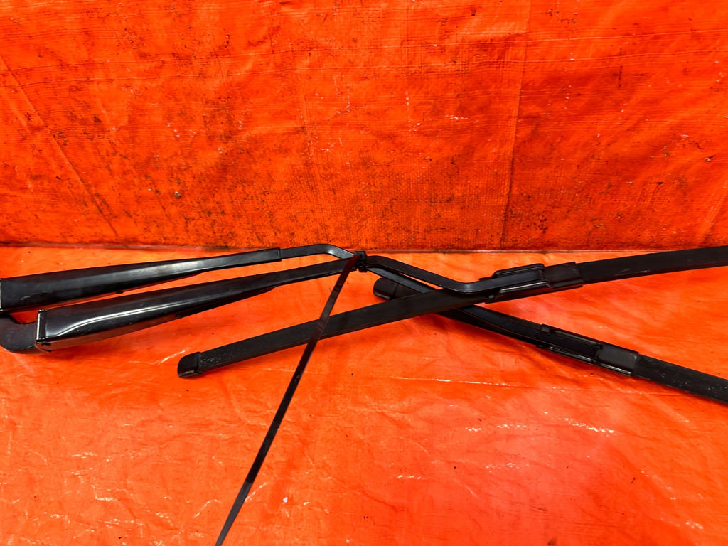 18 22 HONDA ACCORD 1.5L   LEFT & RIGHT WINDSHIELD WIPER ARMS   OEM #3246