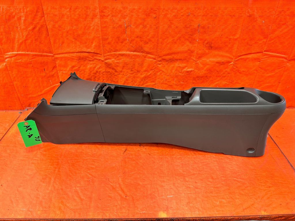 02-06 ACURA RSX - ARM REST CENTER CONSOLE ASSEMBLY - TAN IN COLOR - OEM #3150