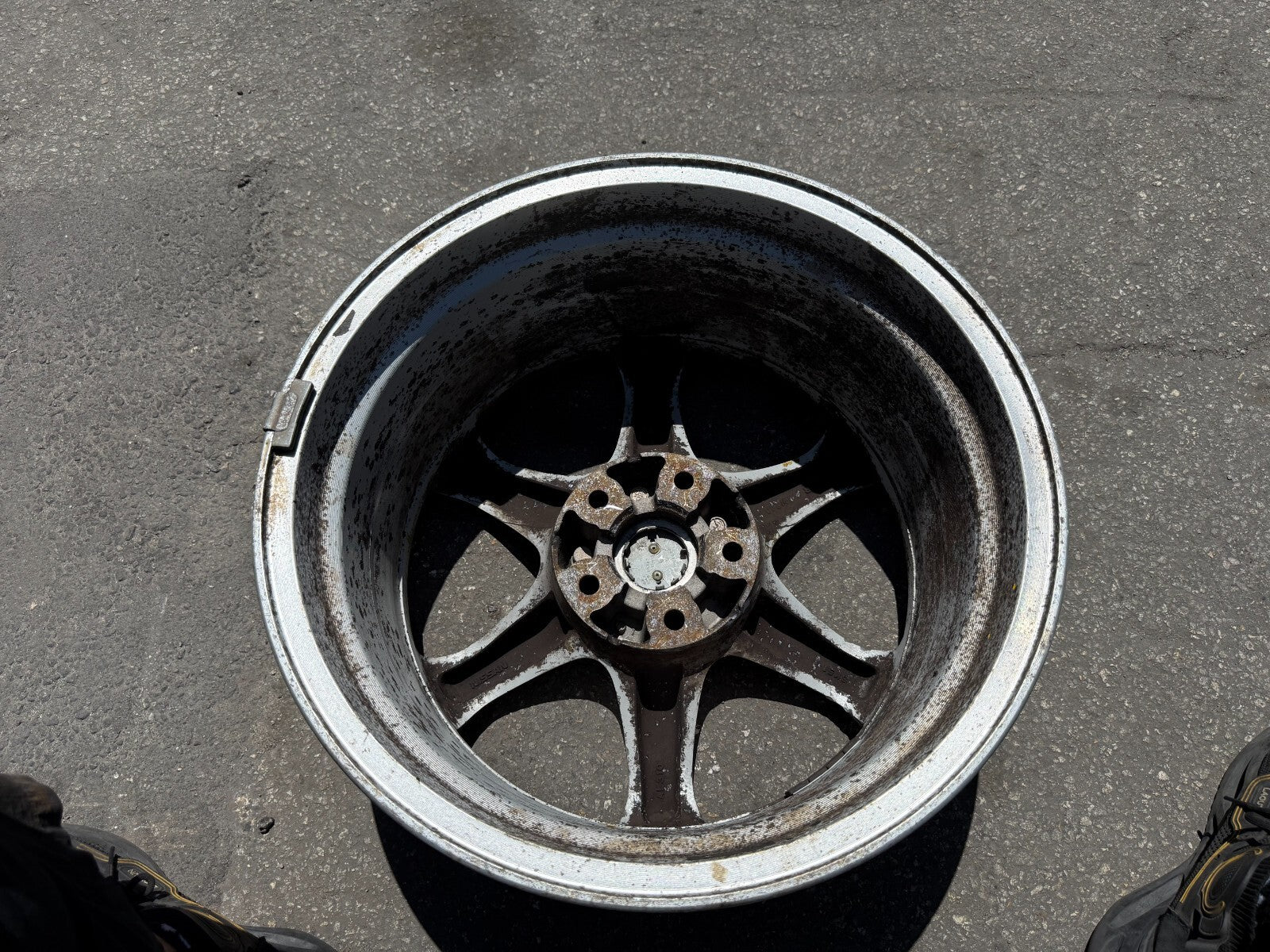 03 07 INFINITI G35 COUPE REAR FACTORY WHEEL RIM 6 SPOKE 17X8 OEM FACTORY #298 18