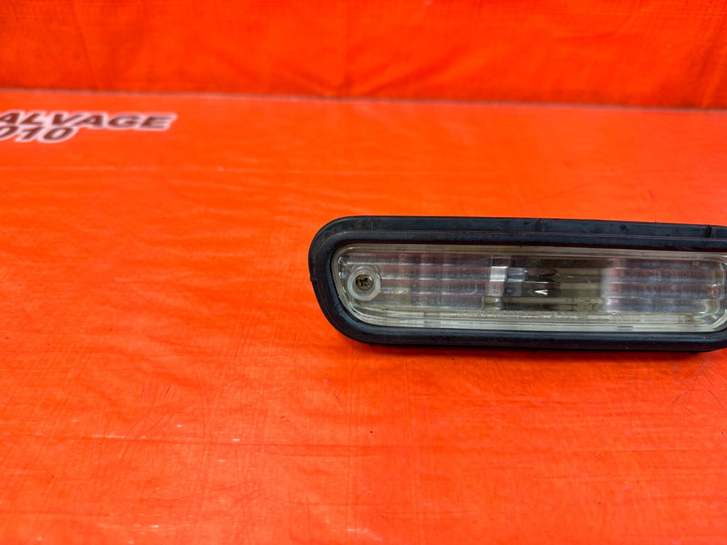 97 01 HONDA PRELUDE   AFTERMARKET RIGHT FRONT BUMPER CORNER LIGHT   #2527