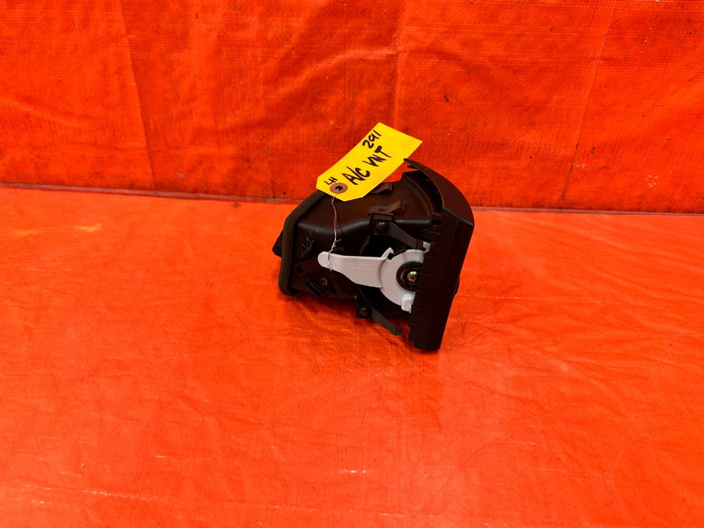 04 08 ACURA TSX   DRIVER LEFT    AC AIR CONDITIONING VENT L LH   OEM #2913