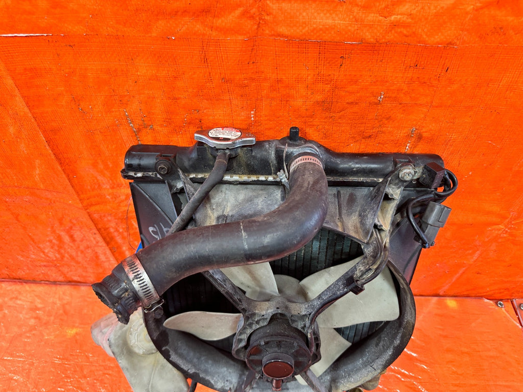 93 97 HONDA DEL SOL 92 00 CIVIC   RADIATOR W/ FAN & HOSES   OEM #3278