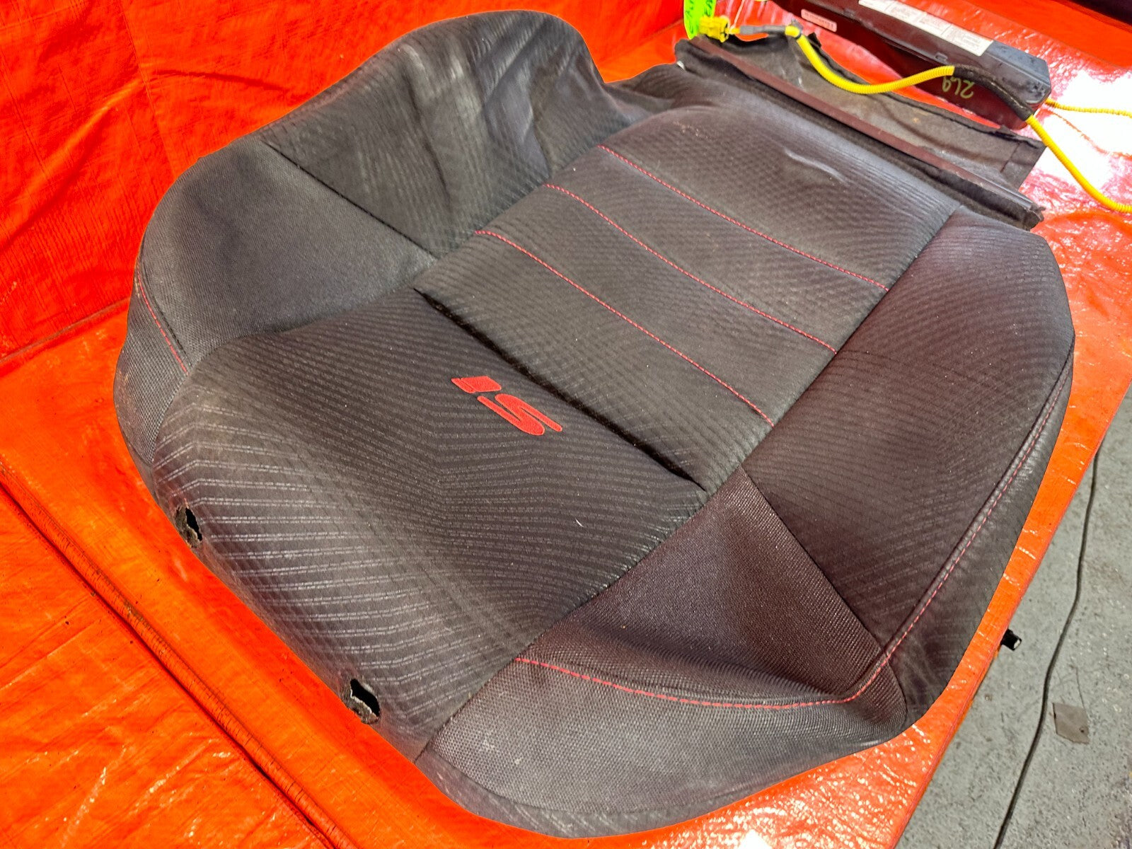 2013 13 HONDA CIVIC SI 2D COUPE DRIVER LEFT FRONT UPPER SEAT COVER SKIN OEM 26911