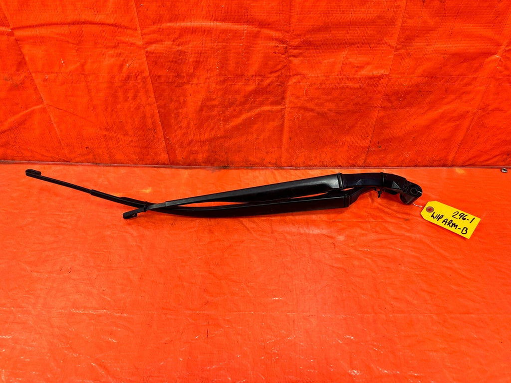 14 20 INFINITI Q50   WINDSHIELD WIPER ARMS   LEFT AND RIGHT ARM SET   OEM #296 10