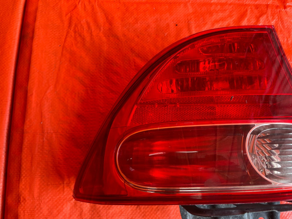 06 08 HONDA CIVIC   4 DOOR SEDAN   DRIVER LEFT OUTER TAIL LIGHT LAMP   OEM #667