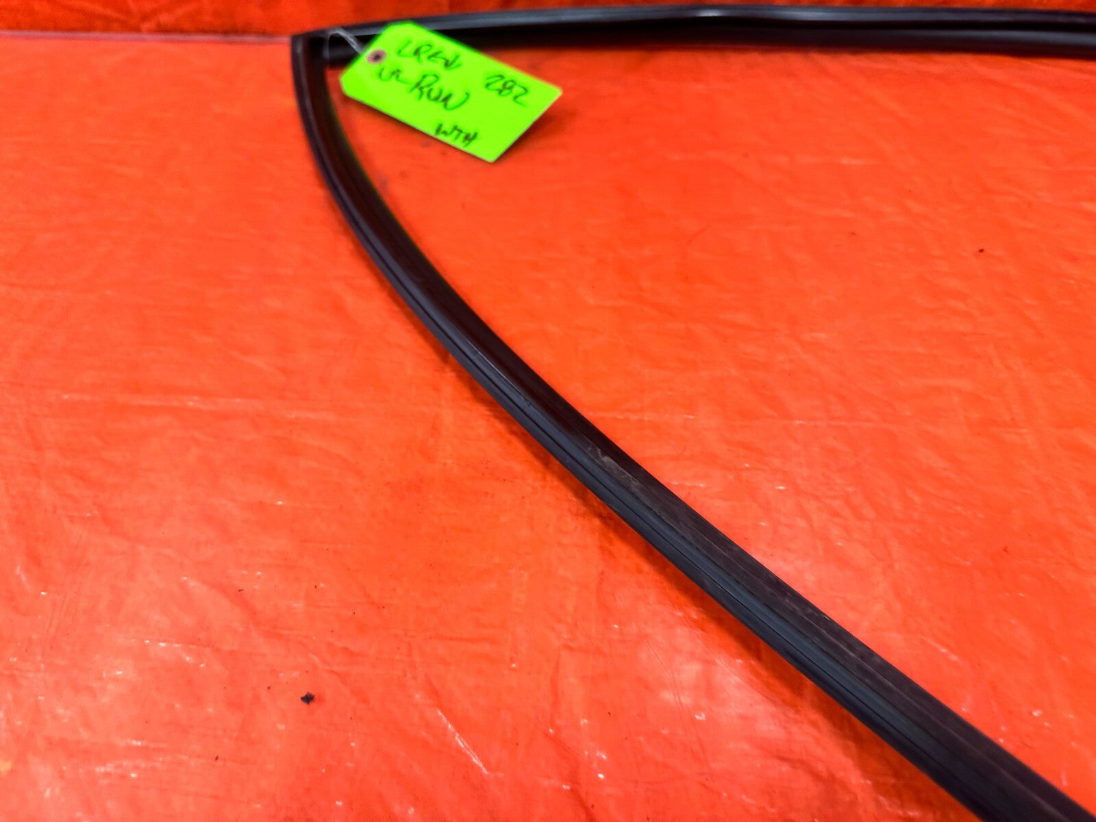 06 11 CIVIC 4D SEDAN   DRIVER LEFT REAR WEATHER STRIP RUN CHANNEL   OEM #2826
