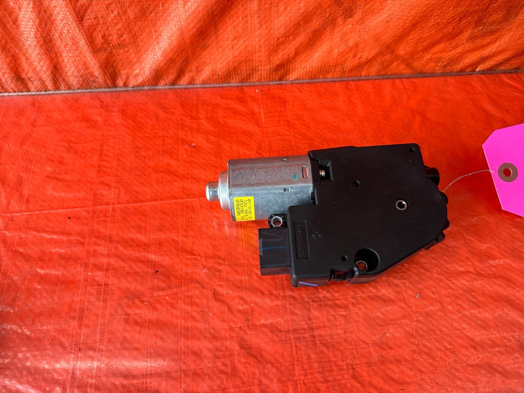 04 08 ACURA TL   SUNROOF MOONROOF SLIDING ROOF MOTOR   OEM FACTORY OE #2341
