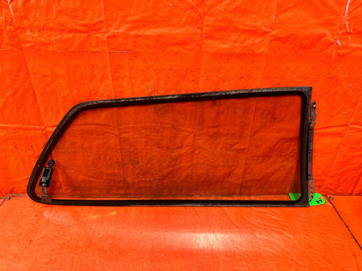 90-91 HONDA CIVIC HATCHBACK - DRIVER LEFT REAR 1/4 QUARTER GLASS WINDOW OEM 3171