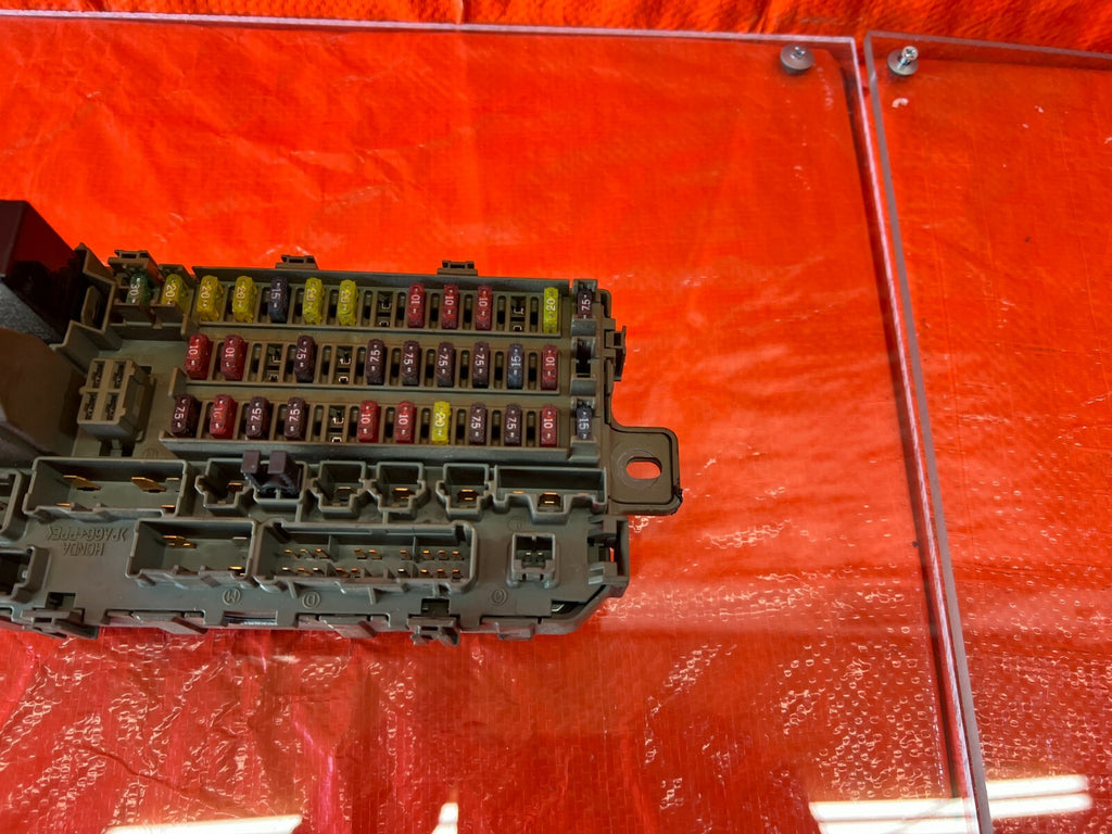 98 01 ACURA INTEGRA 2 DOOR   INTERIOR CABIN FUSE JUNCTION BOX PANEL   OEM #953