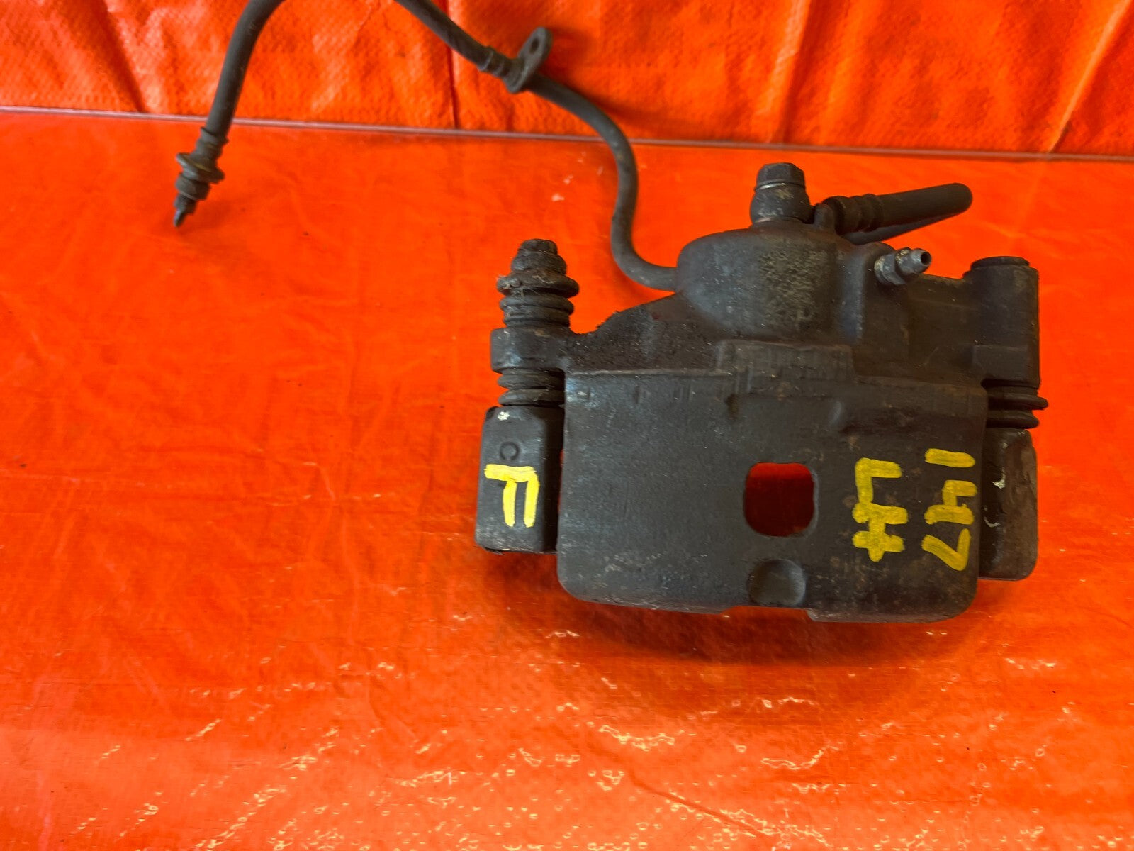 92 94 HONDA CIVIC SI   DRIVER LEFT FRONT BRAKE CALIPER   OEM FACTORY #1477