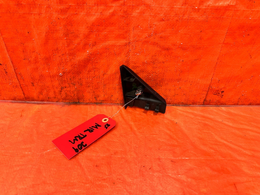 94 01 ACURA INTEGRA 2D   PASSENGER RIGHT INTERIOR MOUNTED MIRROR TRIM   OEM 3092