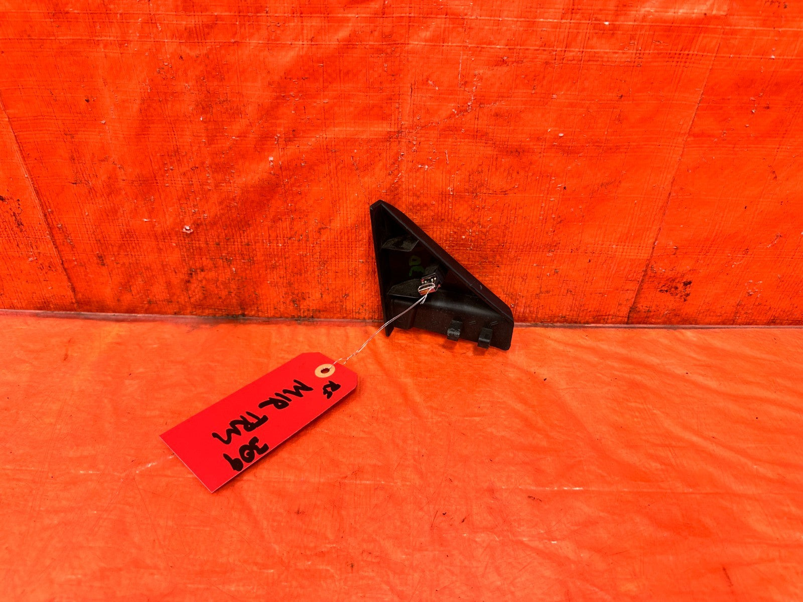 94 01 ACURA INTEGRA 2D   PASSENGER RIGHT INTERIOR MOUNTED MIRROR TRIM   OEM 3092
