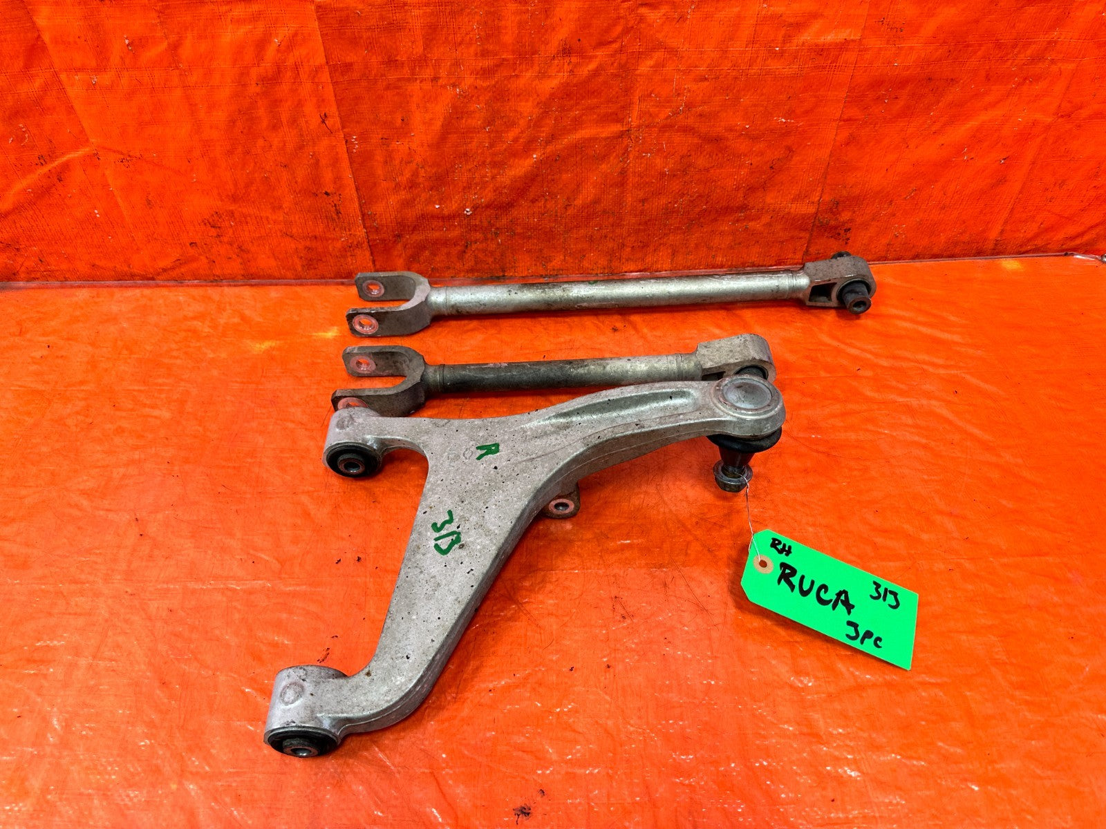 14 15 INFINITI Q50   PASSENGER RIGHT REAR   ALUMINUM CONTROL ARMS   OEM #3130