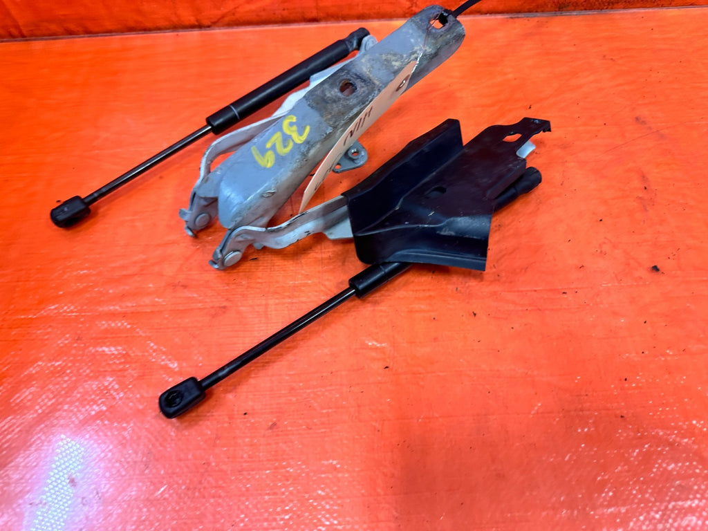 08 15 INFINITI G37 Q60 FRONT HOOD HINGES MOUNT BRACKETS LEFT RIGHT SET #3292