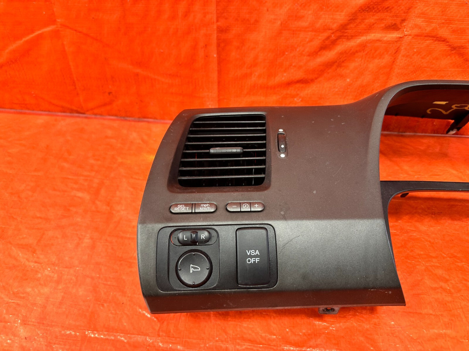 06 11 HONDA CIVIC COUPE & SEDAN   INSTRUMENT GAUGE CLUSTER BEZEL TRIM OEM #2866