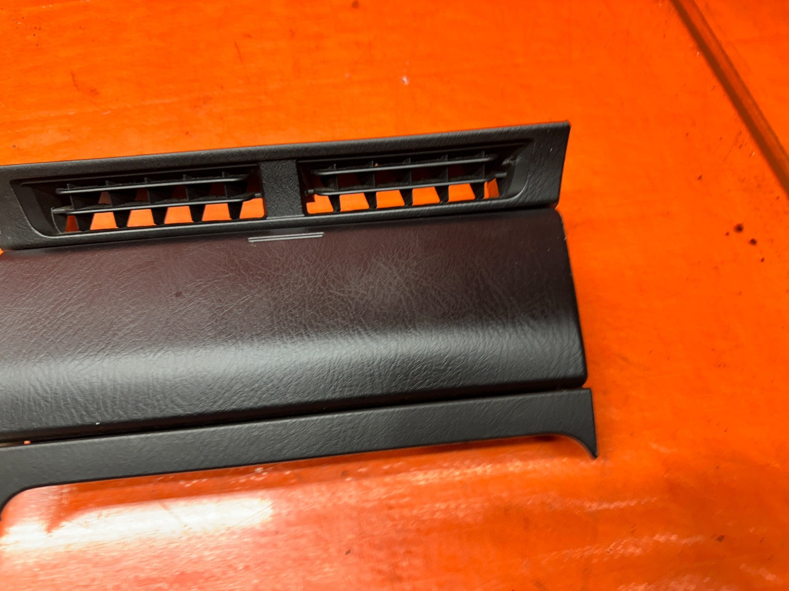00-03 HONDA S2000 AP1 2.0L CENTER DASH RADIO STEREO HEADUNIT DOOR FLAP COVER #336