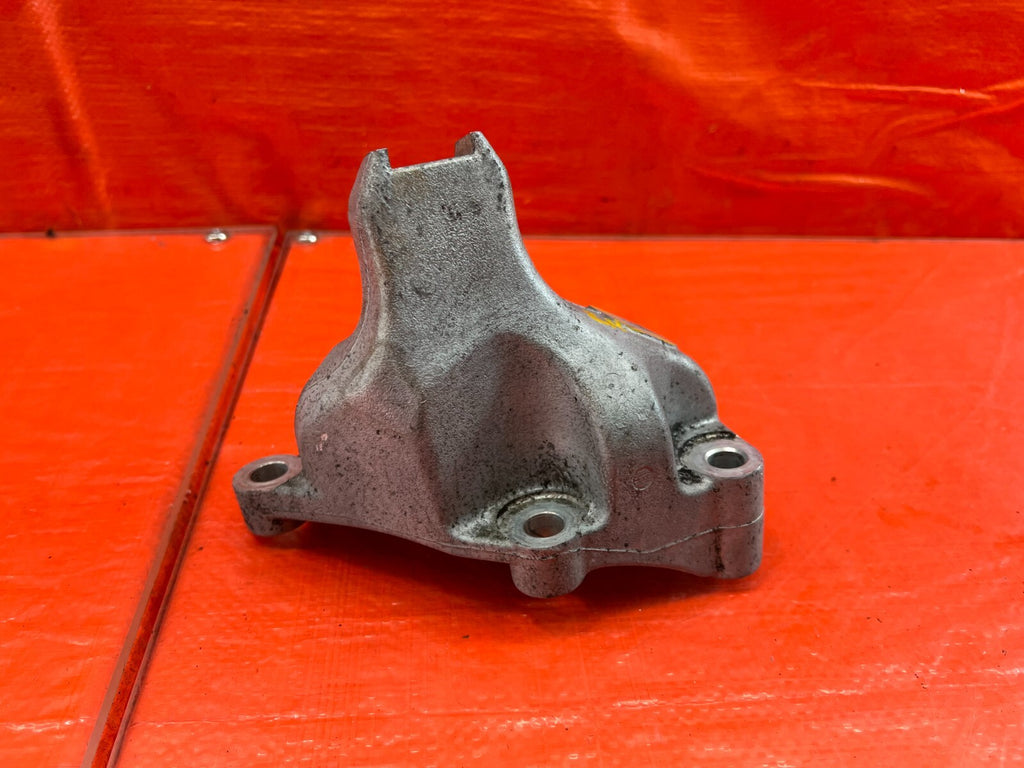 04 08 ACURA TSX   FRONT ALUMINUM ENGINE MOUNTING BRACKET   OEM #2097