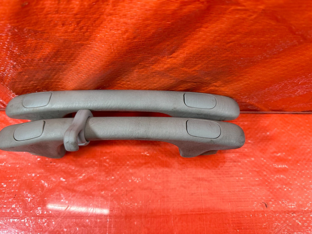 02 05 HONDA CIVIC SI EP3 HATCHBACK   INTERIOR GRAB HANDLE SET LEFT RIGHT OEM 1865