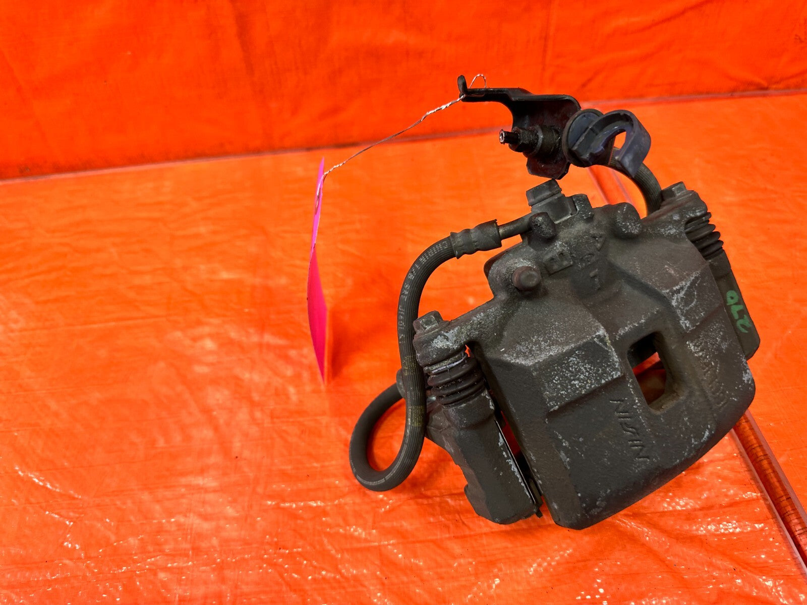 06 11 HONDA CIVIC SI   PASSENGER RIGHT FRONT   BRAKE CALIPER & BRACKET   OEM 2701
