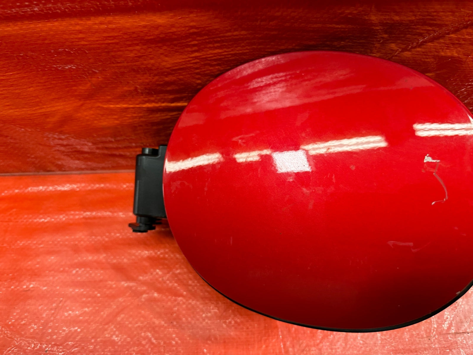 17 20 INFINITI Q60   GASOLINE GAS FUEL LID COVER   RED COLOR   OEM FACTORY #2006