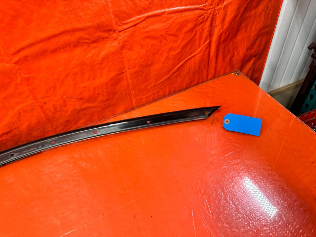 10 16 HYUNDAI GENESIS COUPE PASSENGER RIGHT GLASS WINDOW DRIP MOLDING OEM #3186