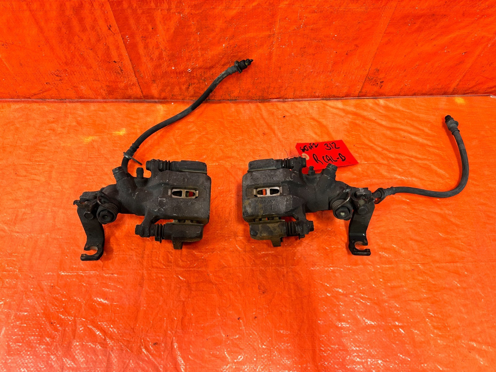 04 08 ACURA TSX   LEFT AND RIGHT REAR BRAKE CALIPERS   OEM FACTORY #3120