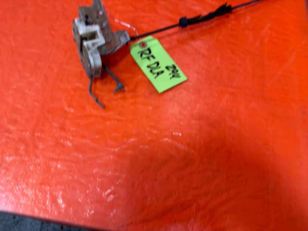 93 97 HONDA DEL SOL PASSENGER RIGHT FRONT DOOR LOCK ACTUATOR   NON POWER OEM 2946