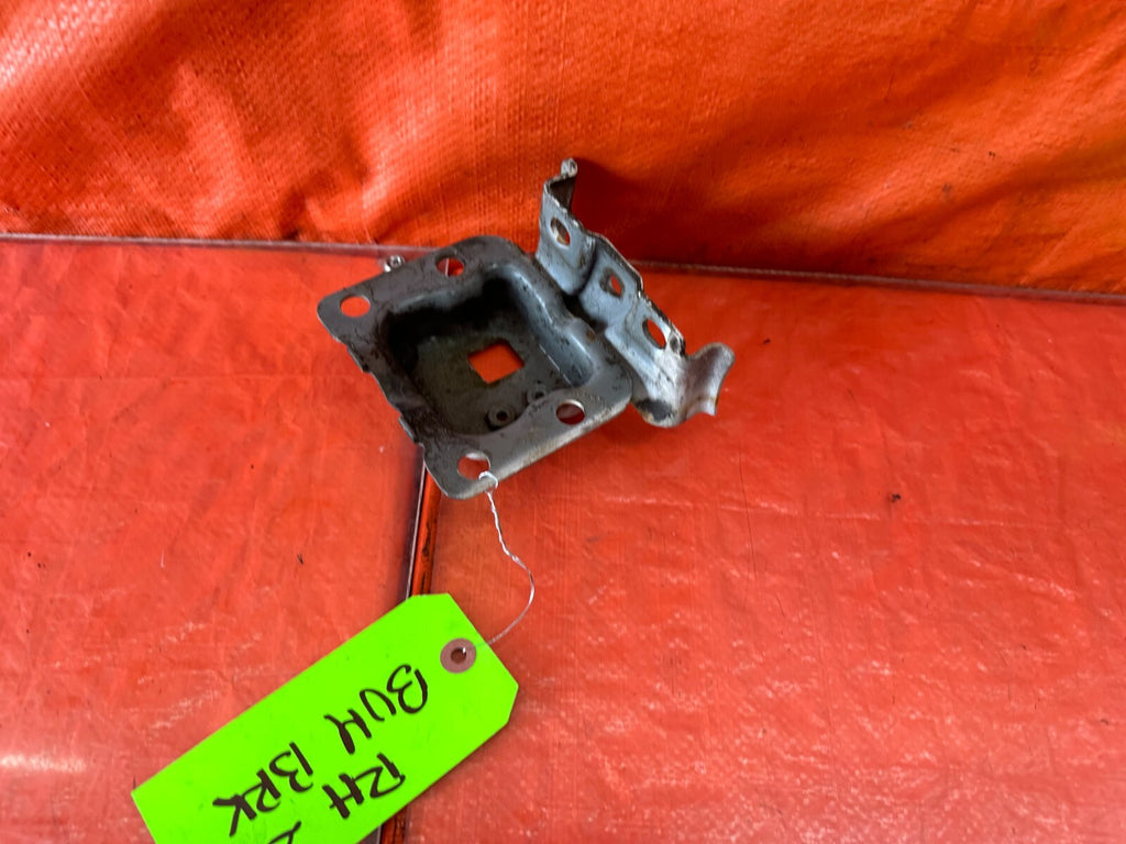 88 91 HONDA CRX   PASSENGER RIGHT RINFORCEMENT BAR BRACKETE RE BAR   OEM #2435