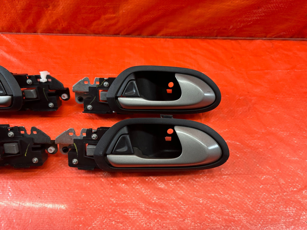 06 11 CIVIC 4D SEDAN   BLACK SI MODEL   INTERIOR DOOR GRAB PULL HANDLES OEM #2032