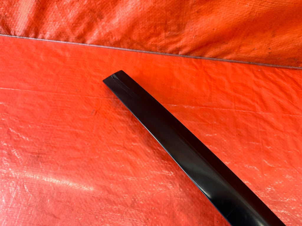 92 93 HONDA CIVIC COUPE & HATCH PASSENGER RIGHT DOOR SASH TRIM MOLDING STRIP 2354