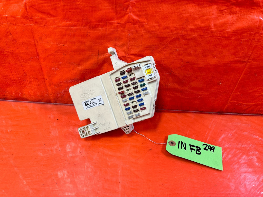 13 16 HYUNDAI GENESIS COUPE   INTERIOR CABIN UNDER DASH FUSE BOX PANEL OEM 2993