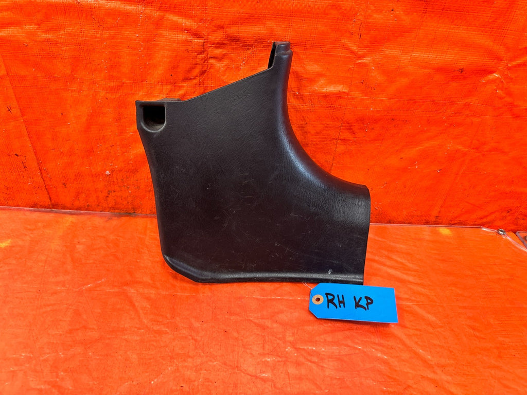 02-03 HONDA CIVIC SI EP3 HATCHBACK - KICK PANEL - PASSENGER RIGHT SIDE - OEM 3080