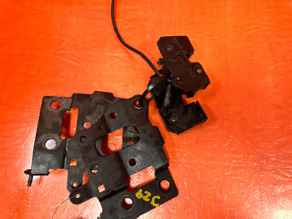 08 15 INFINITI G37 Q60 FRONT HOOD LATCH LOCK CATCHES LEFT RIGHT SET OEM #3299