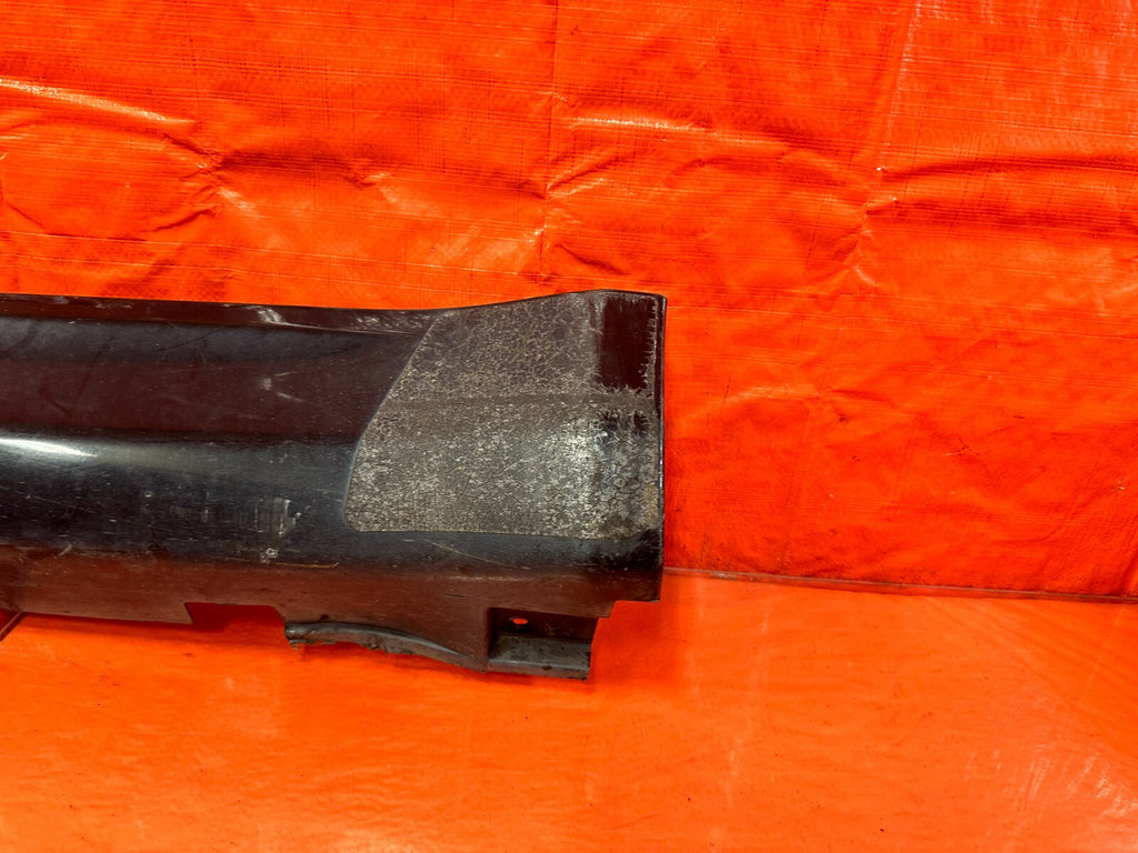 2005 05 INFINITI G35 COUPE   SIDE SKIRT ROCKER MOLDING TRIM   LEFT SIDE OEM 2988