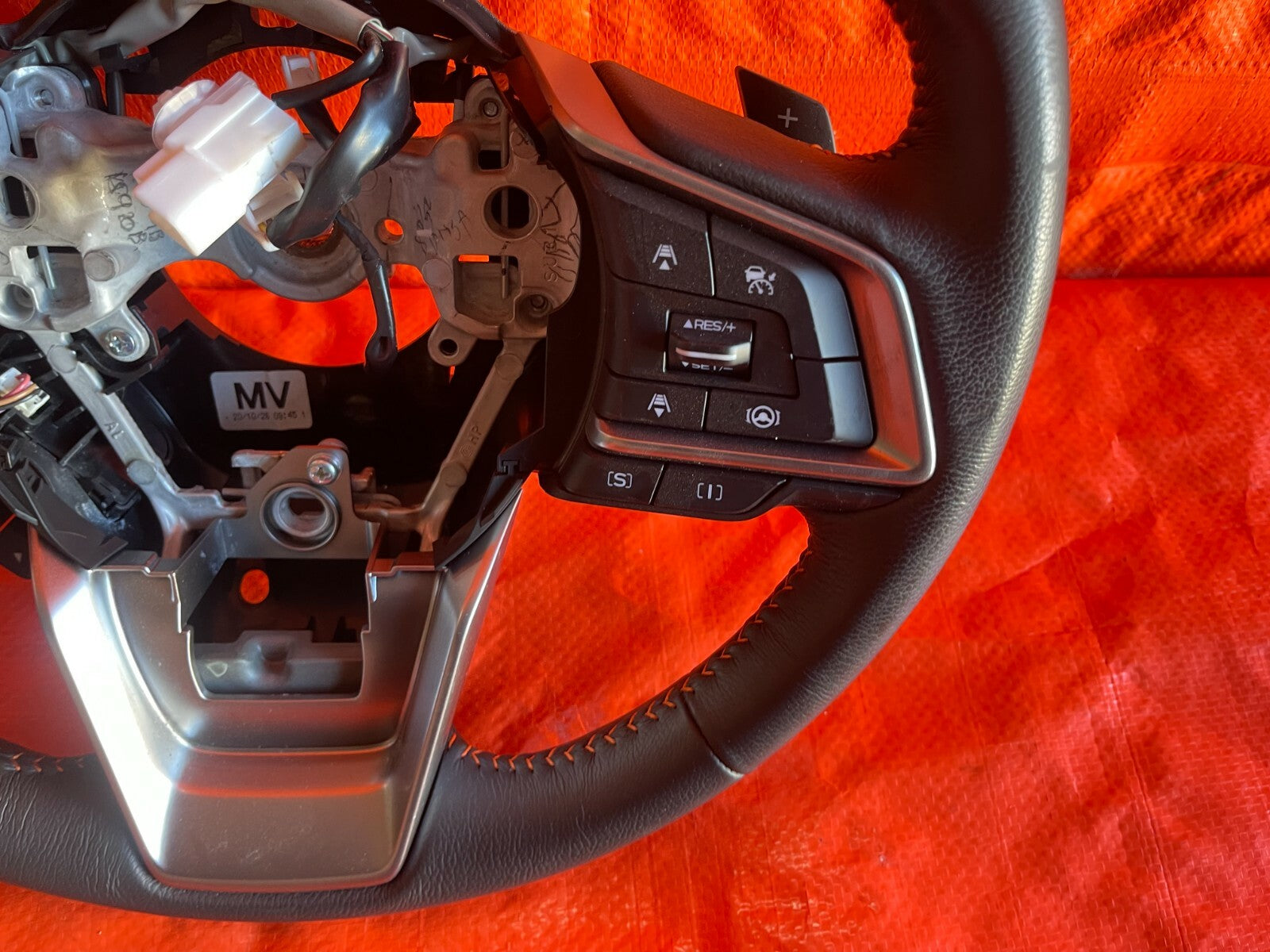 2021 SUBARU CROSSTREK STEERING WHEEL W/ ORANGE STITCHING   PREMIUM MODEL OEM #722