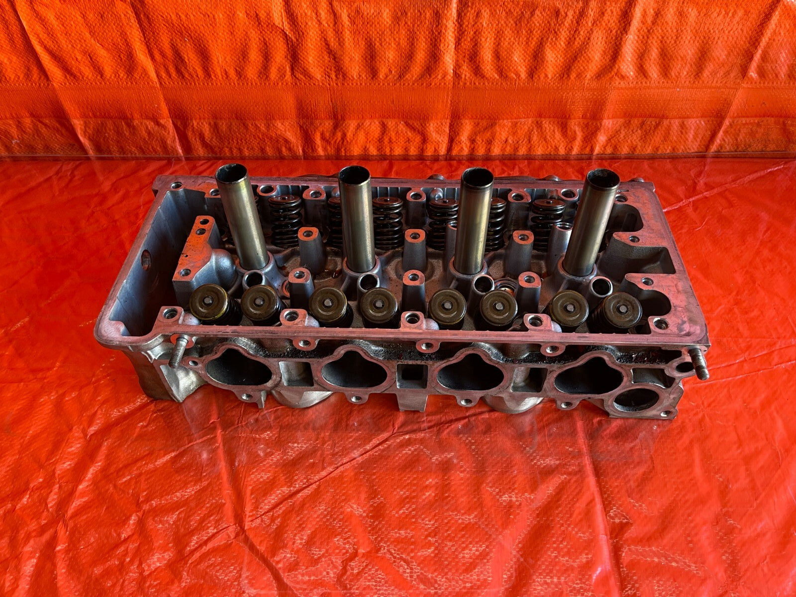00 05 HONDA S2000 F22C1 F20C1  CYLINDER HEAD    CORE      DAMAGED  OEM0