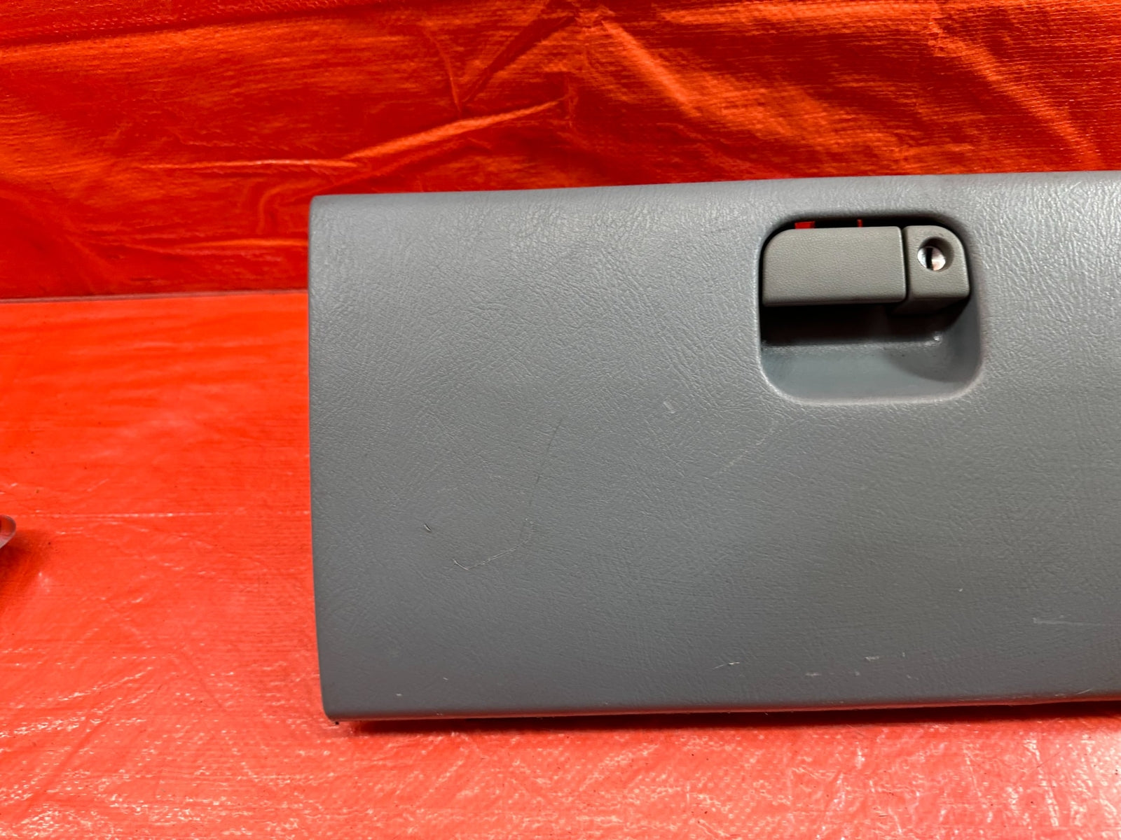 95 97 HONDA ODYSSEY   GLOVE BOX ASSEMBLY   OEM FACTORY #1937