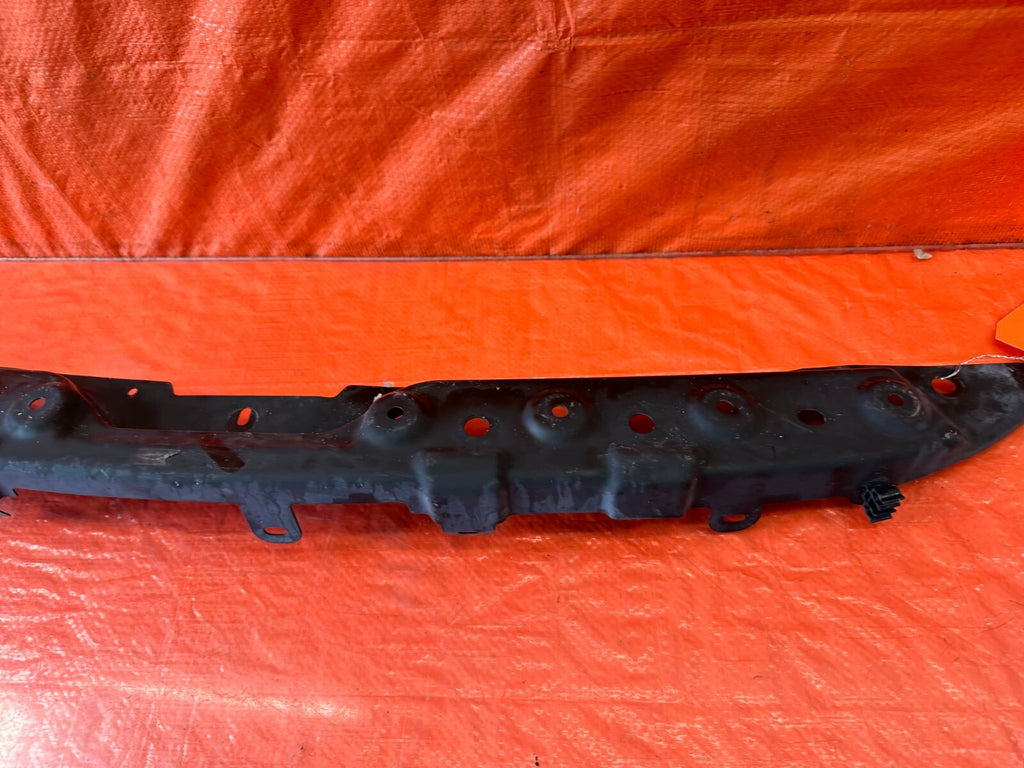 14 20 INFINITI Q50   FRONT RADIATOR SUPPORT UPPER RETAINER BRACKET   OEM #2427
