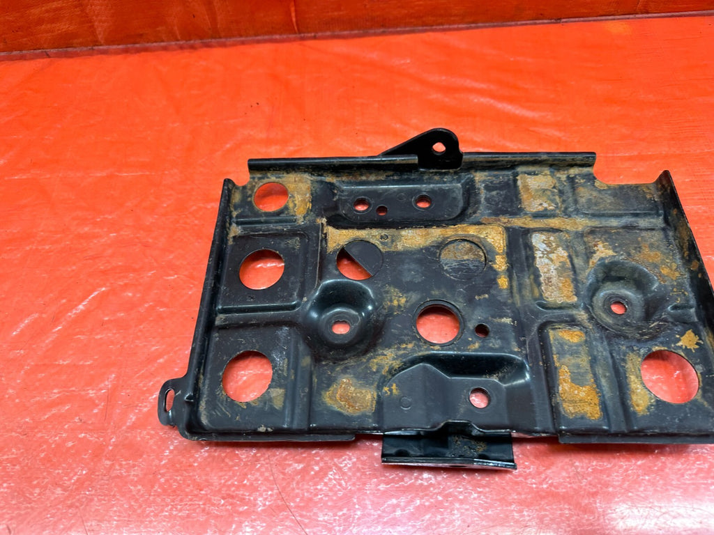 08 15 LANCER EVOLUTION X EVO 10   BATTERY TRAY MOUNTING BRACKET W/ TIE DOWN #2146