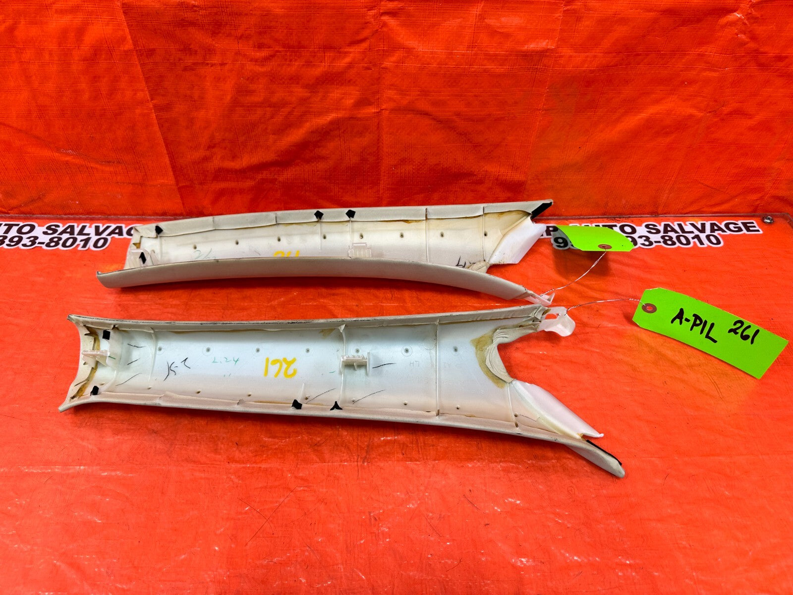 02 05 LEXUS SC430   LEFT & RIGHT A PILLARS   ECRU COLOR   OEM FACTORY #2619