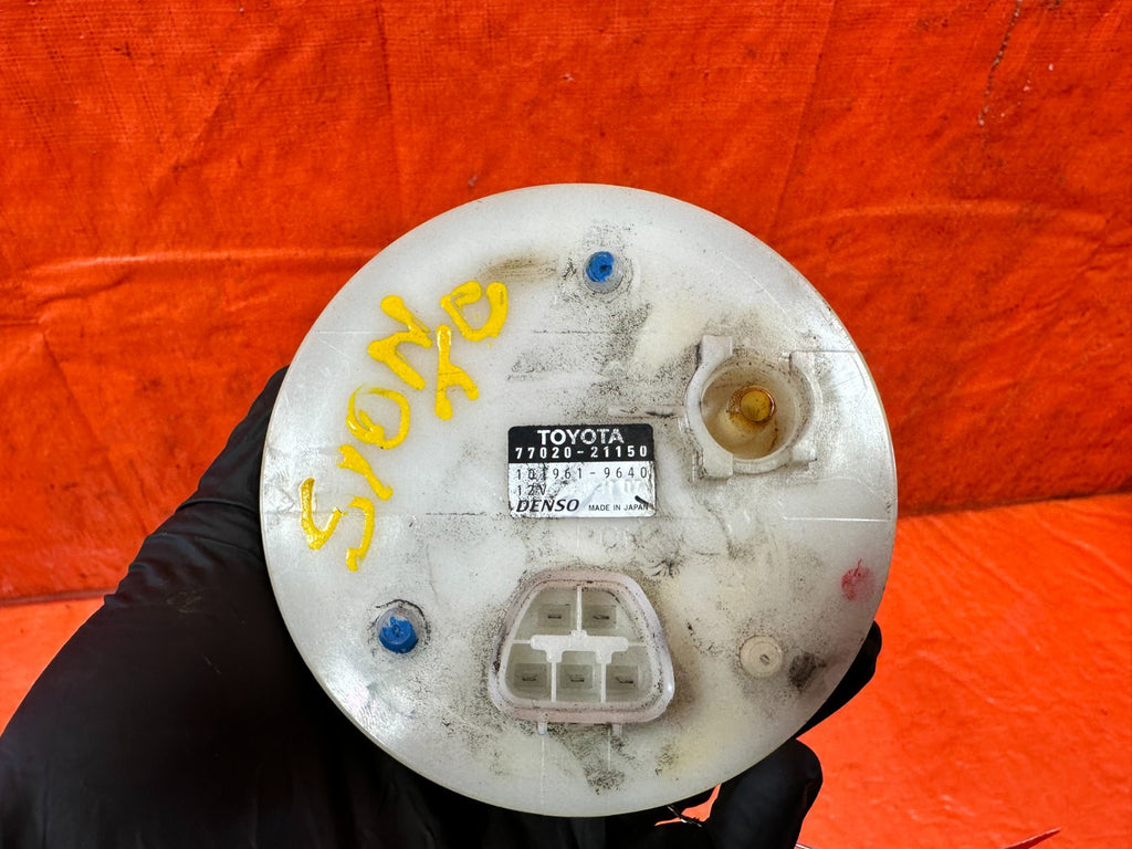 SCION TC FUEL PUMP   77020 211501