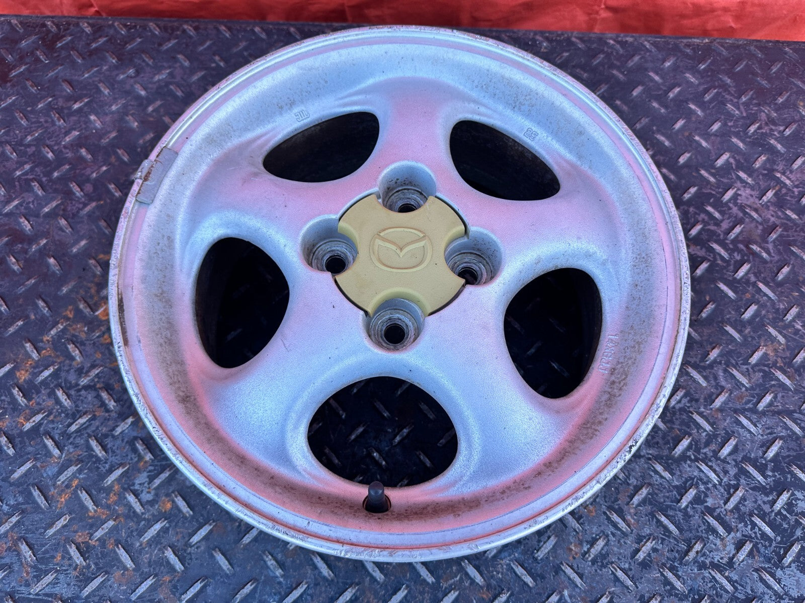 90 05 MAZDA MX 5 MIATA   5 SPOKE   14x6 +40MM FACTORY WHEEL RIM   OEM #267 29