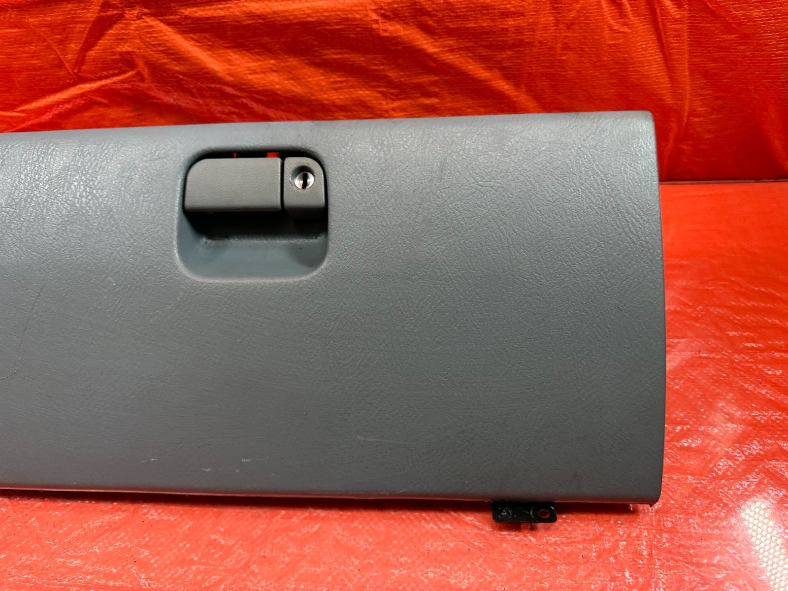 95 97 HONDA ODYSSEY   GLOVE BOX ASSEMBLY   OEM FACTORY #1935