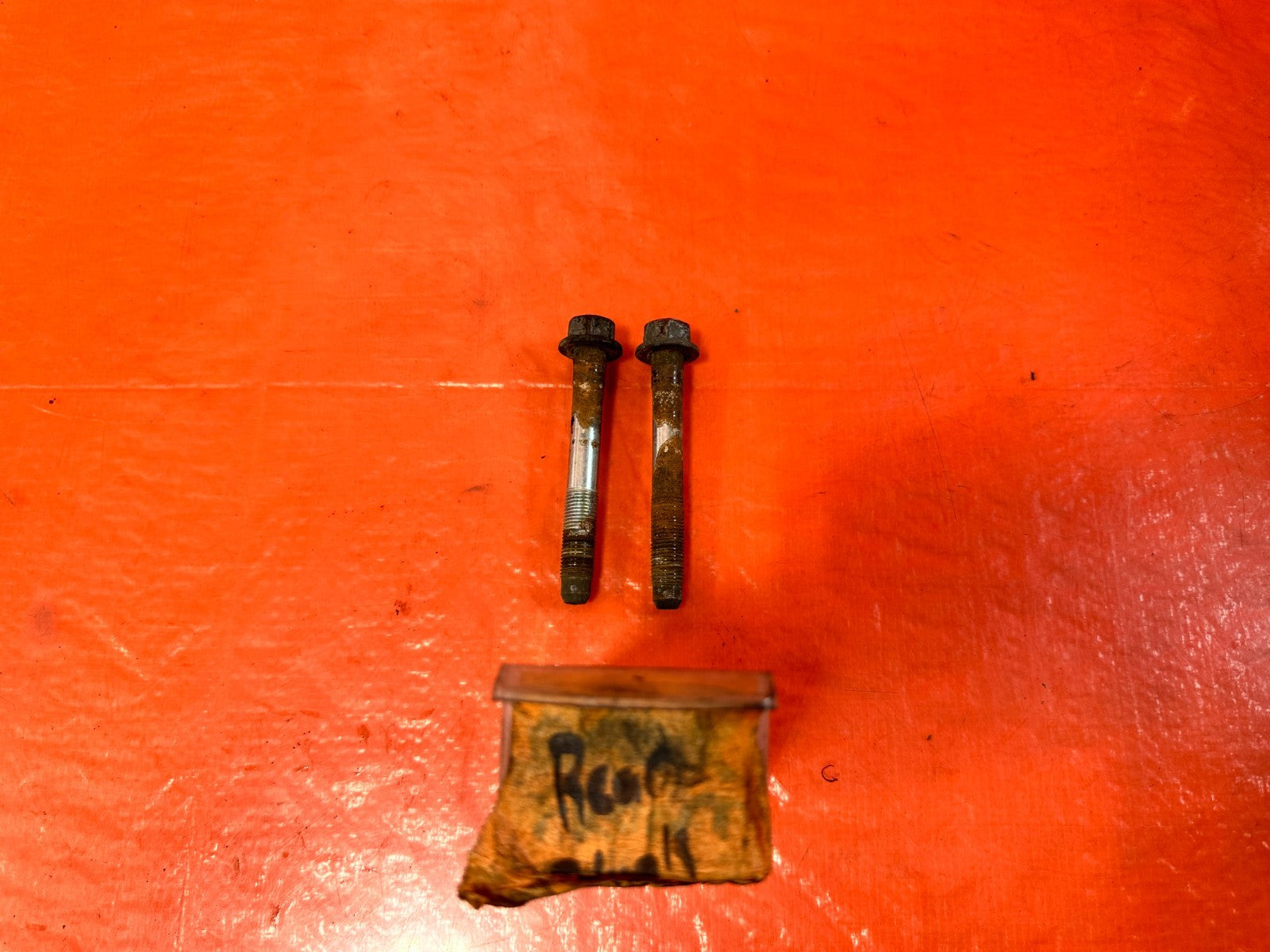 14 20 INFINITI Q50   REAR SHOCK ABSORBER SHOCKS BOLTS HARDWARE   OEM FACTORY 3160