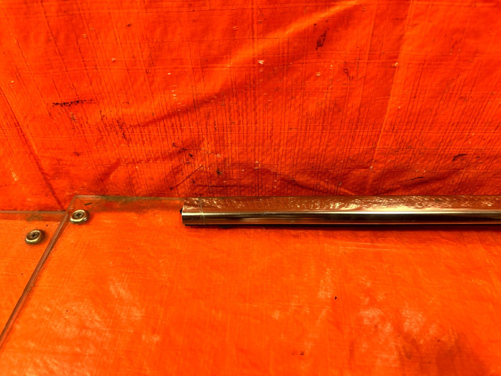 04 08 ACURA TSX   PASSENGER RIGHT FRONT EXTERIOR GLASS TRIM   OEM FACTORY #3044