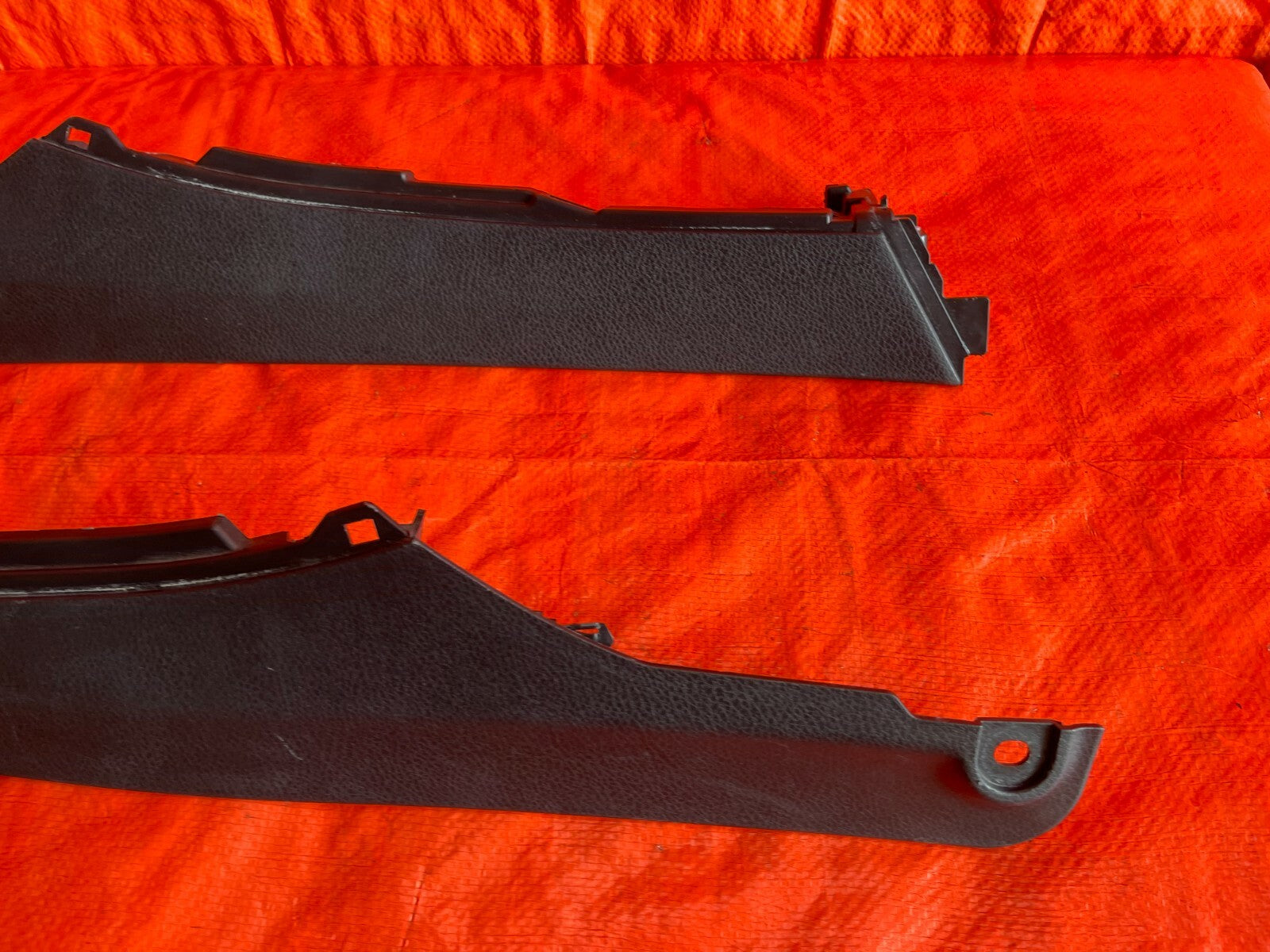 11 14 SUBARU IMPREZA WRX STI SEDAN   CENTER CONSOLE ARM REST TRIM LEFT RIGHT OEM5