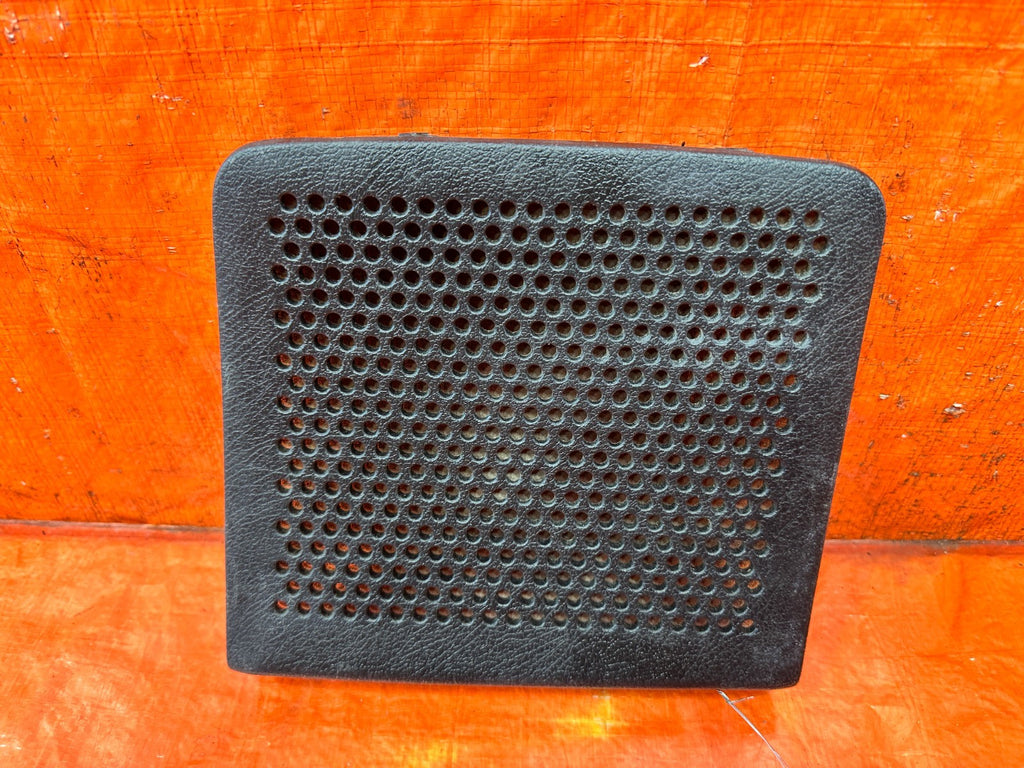 90 91 HONDA CIVIC HATCHBACK   PASSENGER RIGHT DOOR PANEL SPEAKER COVER OEM 3254