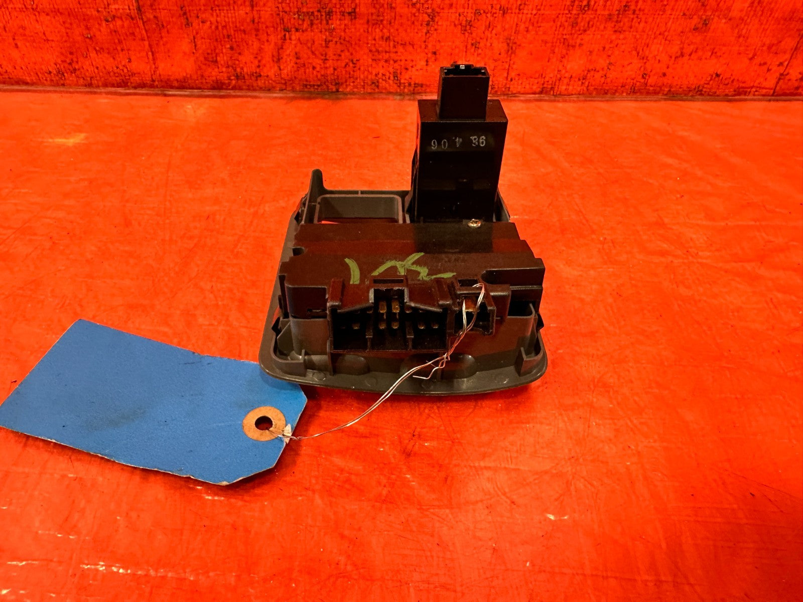 97 01 HONDA CR V CRV   DRIVER LEFT FRONT MASTER WINDOW SWITCH   OEM OE #3013