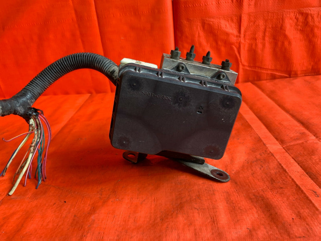 OEM 2007 07 TOYOTA TACOMA 2.7L BASE   ABS PUMP CONTROL MODULE UNIT ASSEMBLY 4X2 6