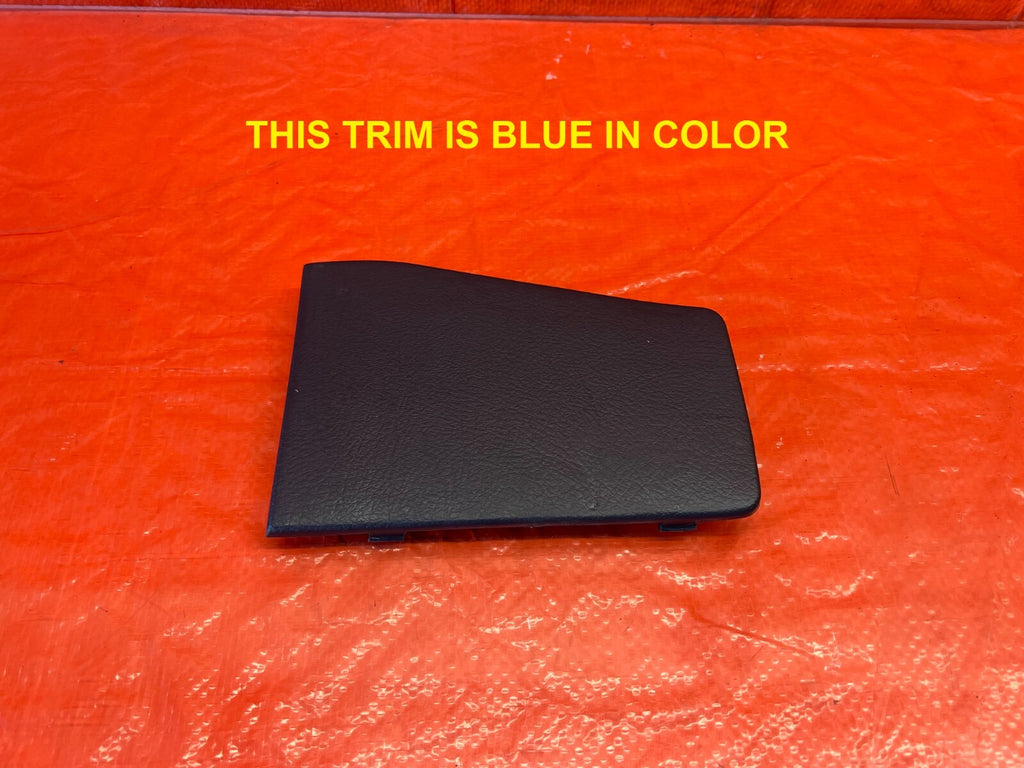 90 93 ACURA INTEGRA 2D DRIVER LEFT TAIL LIGHT TRIM GARNISH FILLER PANEL BLUE 1540